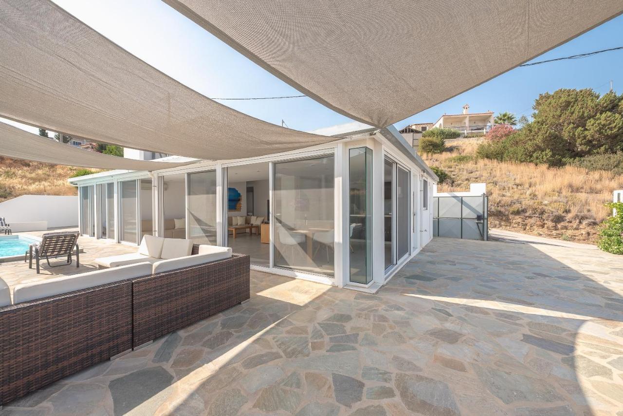 Villa Luna Private Heated Hydro Pool Bbq Beach 4Min Agia Marina Mikrolimanou المظهر الخارجي الصورة